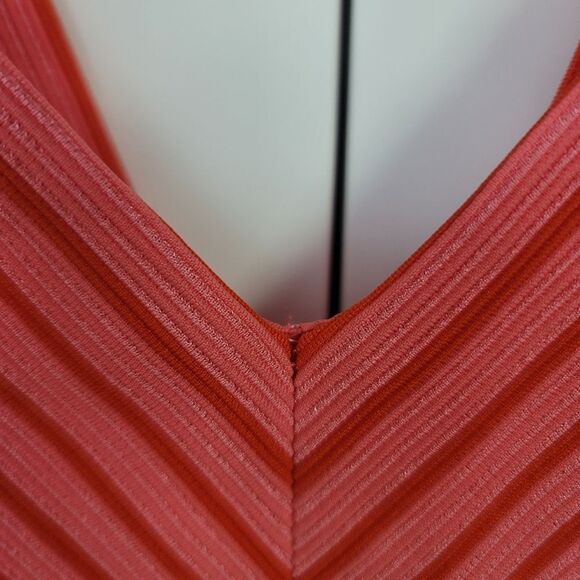 Adrianna Papell Vneck Sleeveless Cross Back Stripe Dress, Medium - Picture 12 of 12